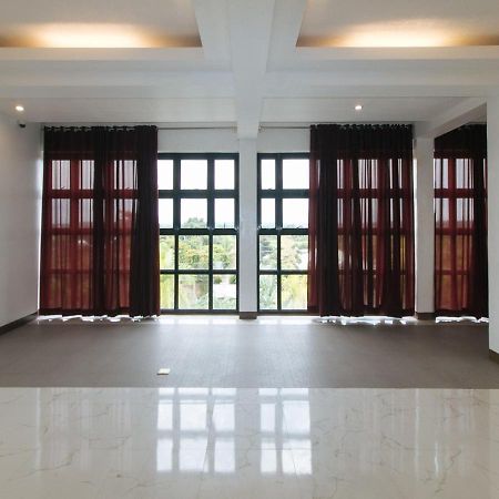Hotel Reddoorz Near Iloilo International Airport à Cabatuan Extérieur photo