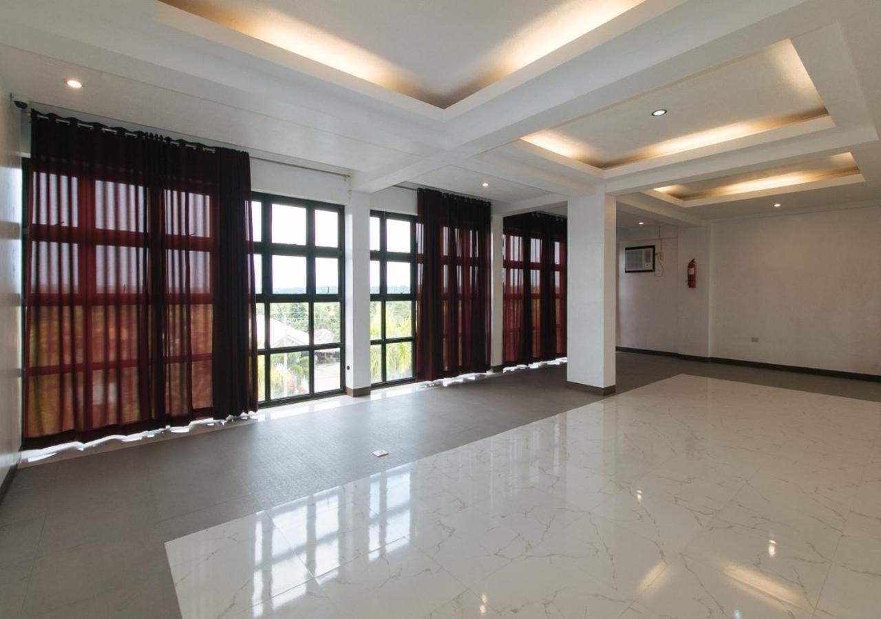 Hotel Reddoorz Near Iloilo International Airport à Cabatuan Extérieur photo