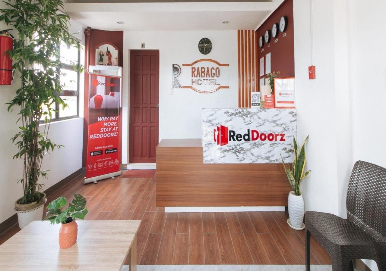 Hotel Reddoorz Near Iloilo International Airport à Cabatuan Extérieur photo