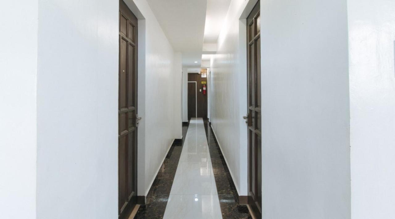 Hotel Reddoorz Near Iloilo International Airport à Cabatuan Extérieur photo